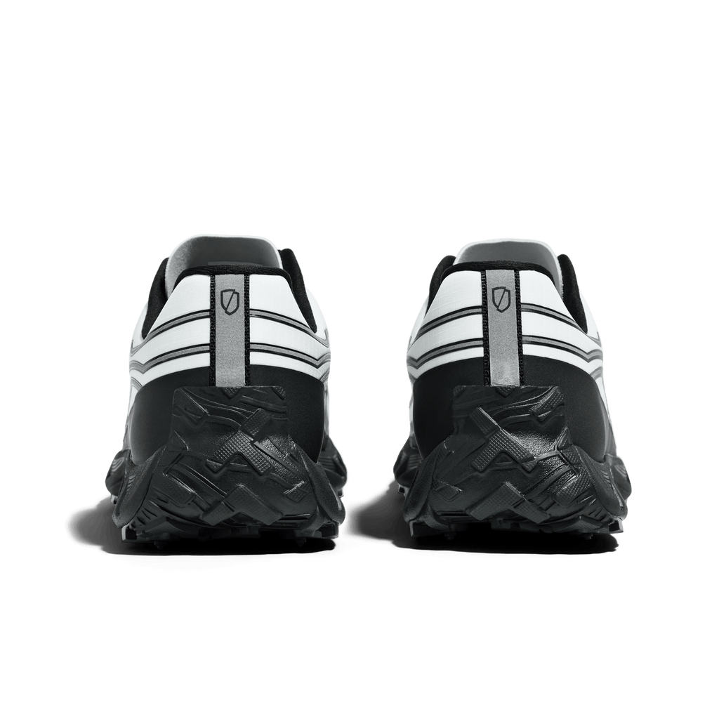 002 - M - Alpine White