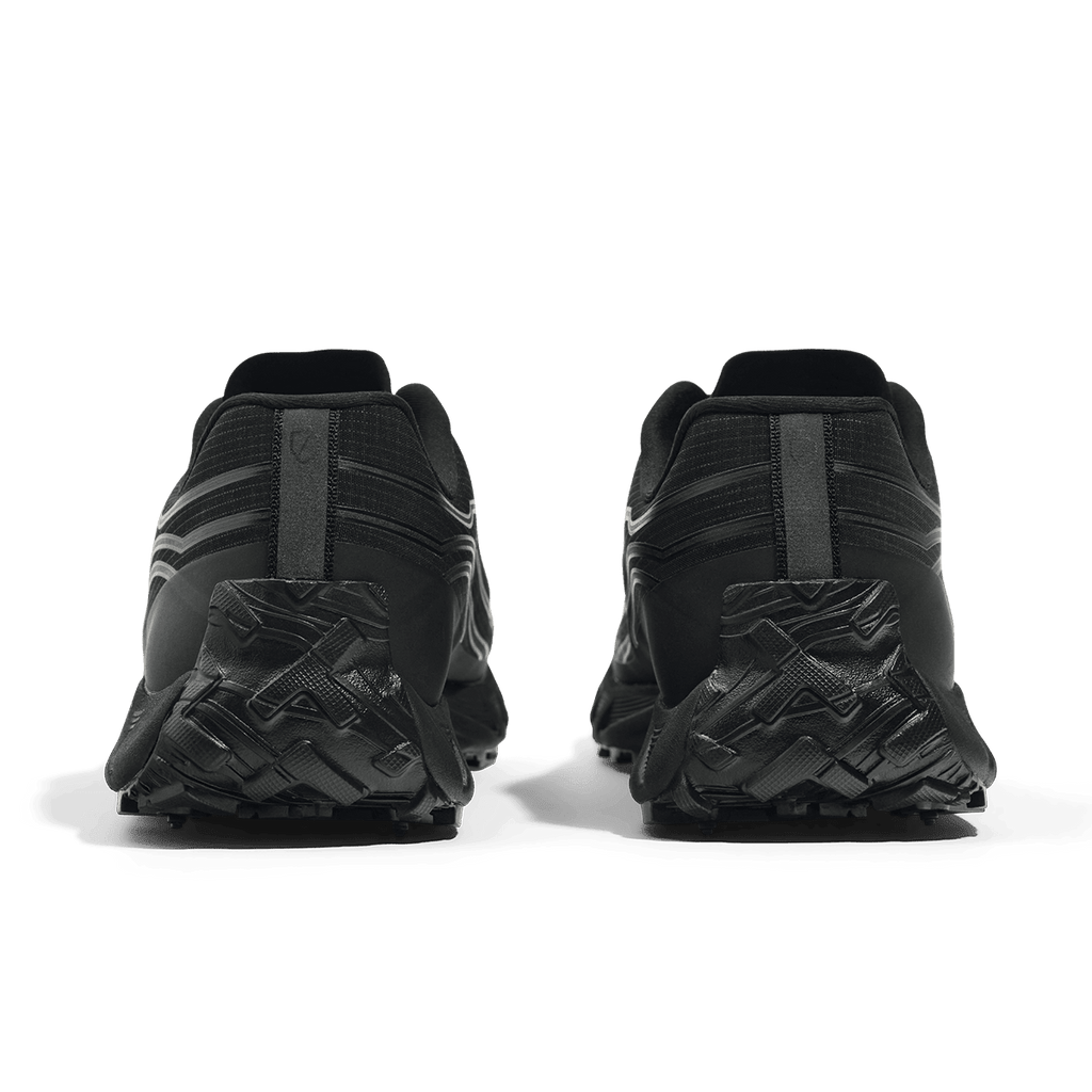 002 - M - Stealth Black