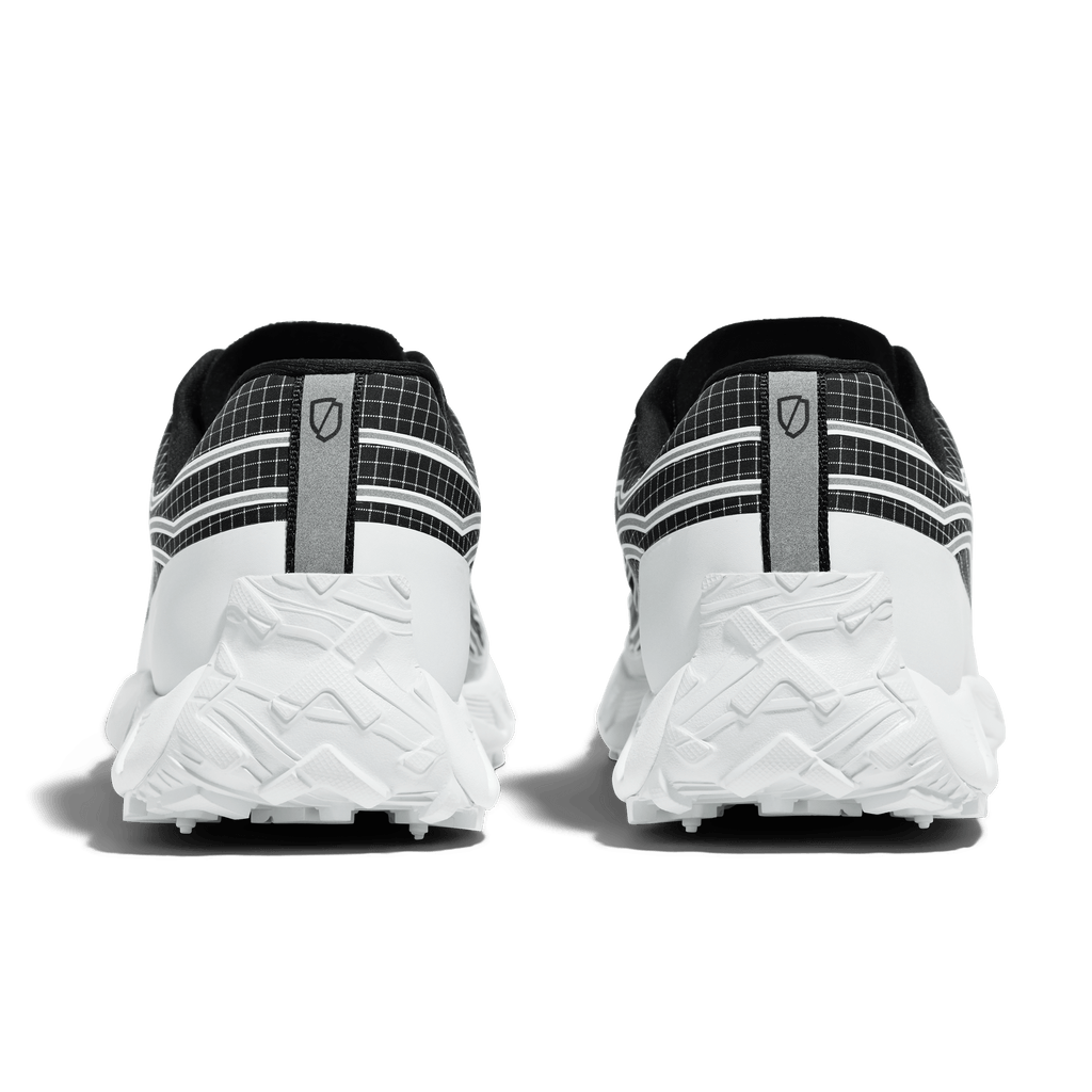 002 - M - Summit Black