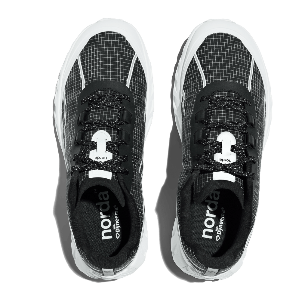 002 - M - Summit Black