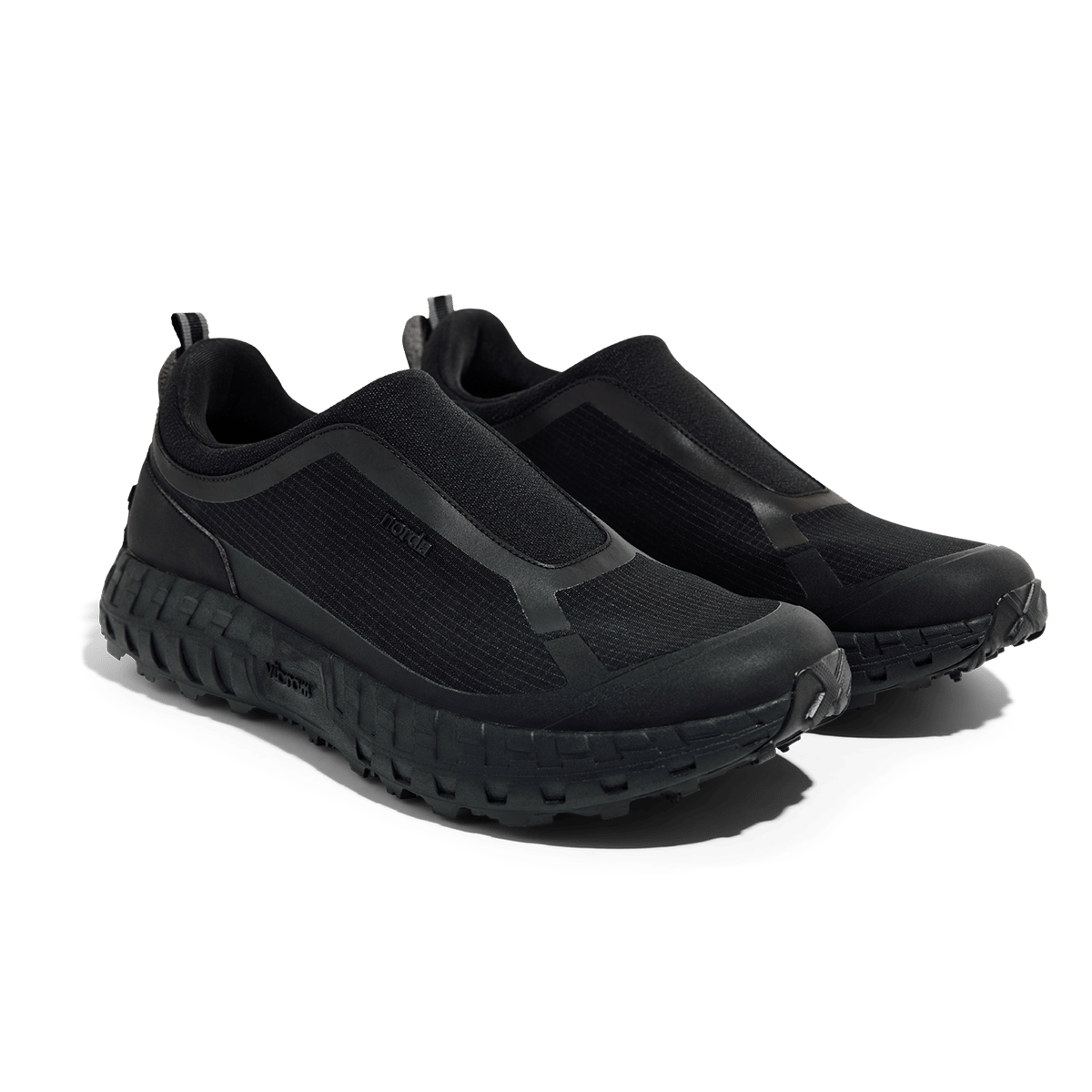 003 - M - Pitch Black