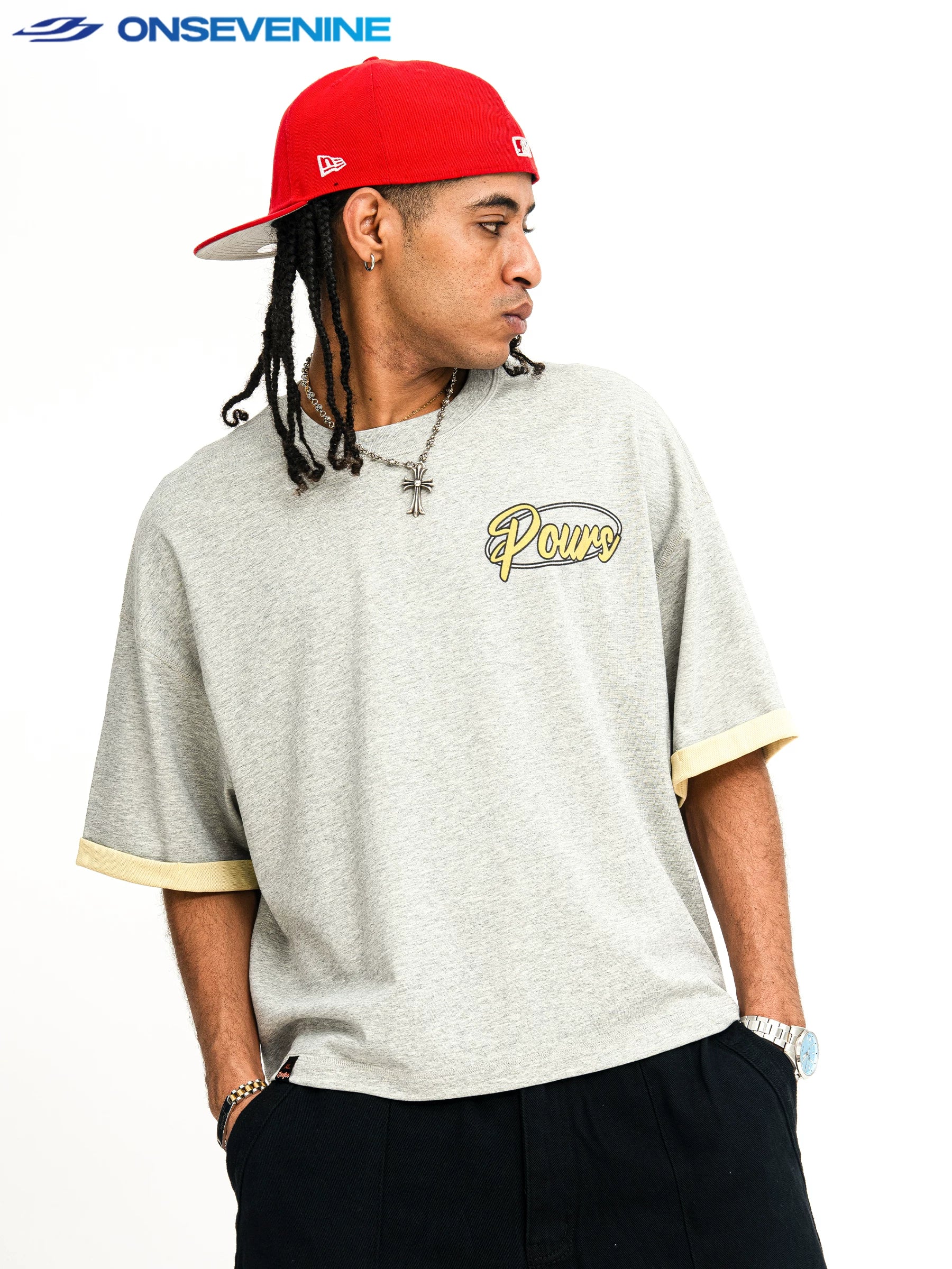 ONSEVENINE "Pours" Script Graphic Tee