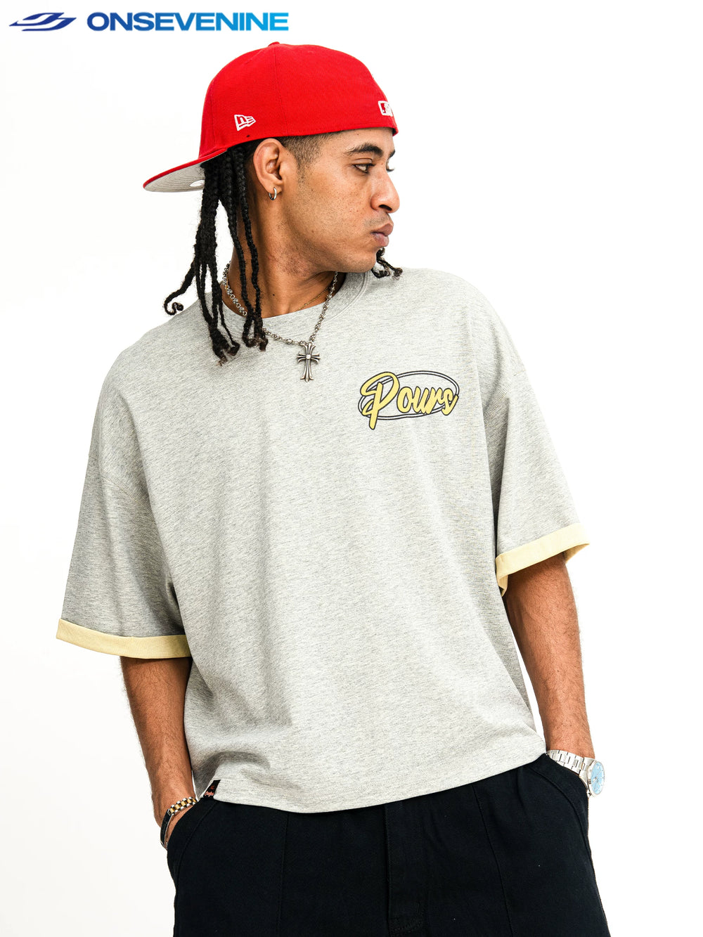 ONSEVENINE "Pours" Script Graphic Tee