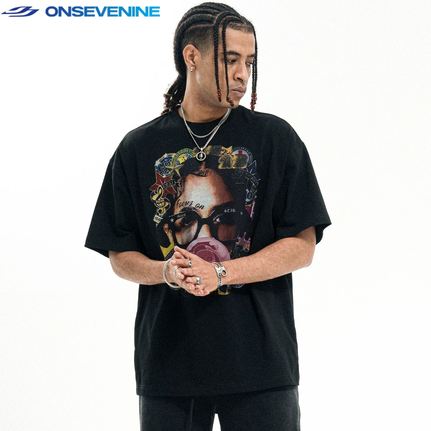 ONSEVENINE Bubblegum Face Graphic Tee