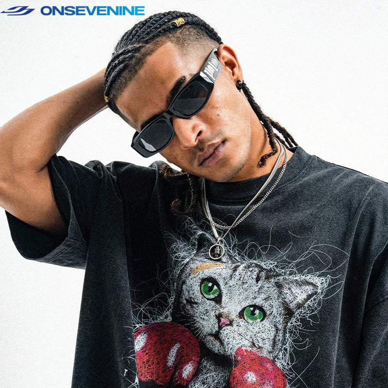 ONSEVENINE Boxing Cat Graphic Tee