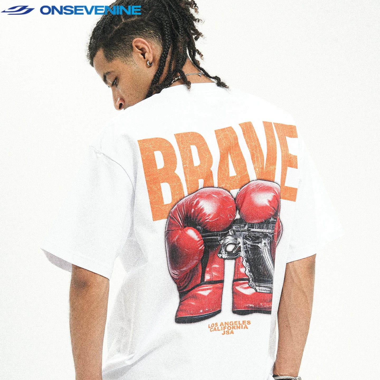 ONSEVENINE "Brave" Boxing Gloves Graphic Tee