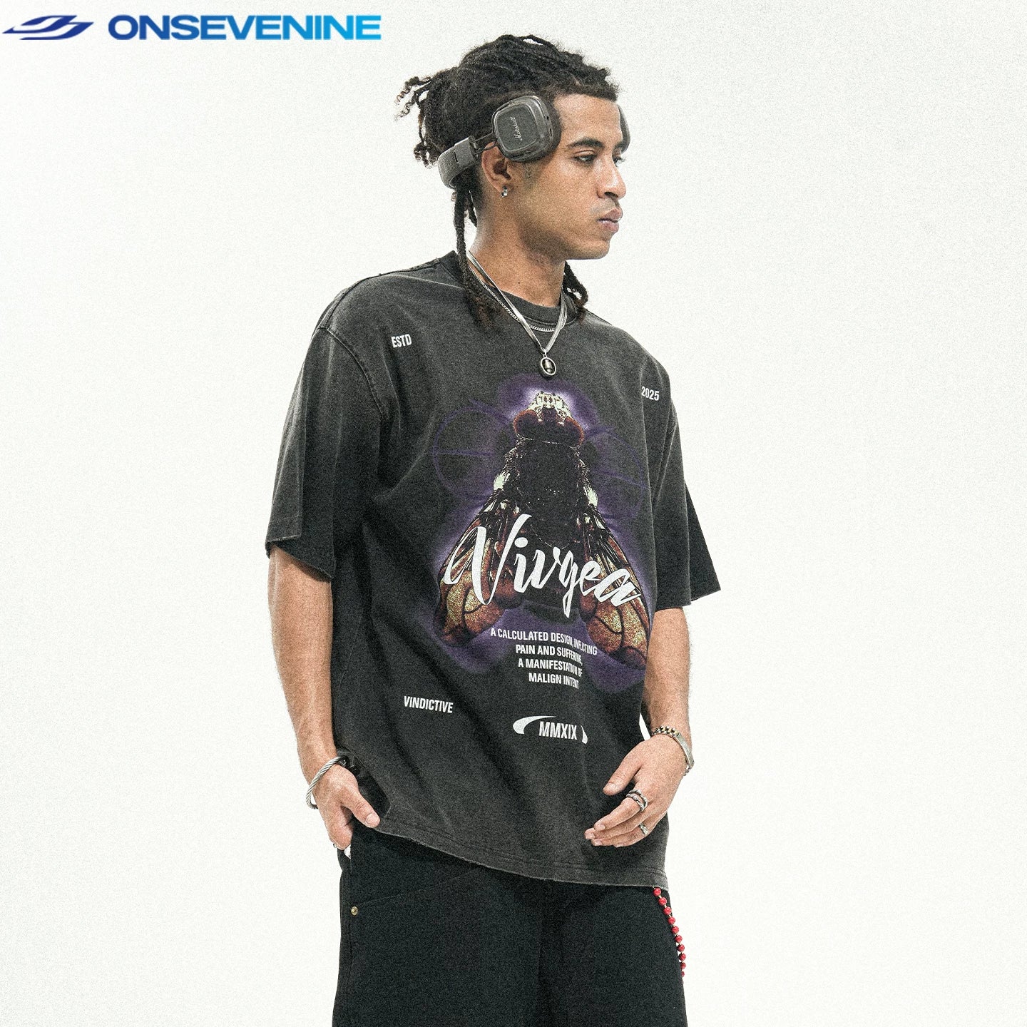 ONSEVENINE "Vivgea" Insect Graphic Tee