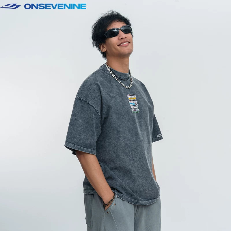 ONSEVENINE Stacked Tape Graphic Tee