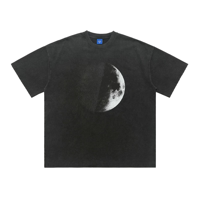 ONSEVENINE Crescent Moon Graphic Tee