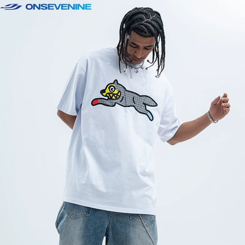 ONSEVENINE Running Dog Graphic Tee