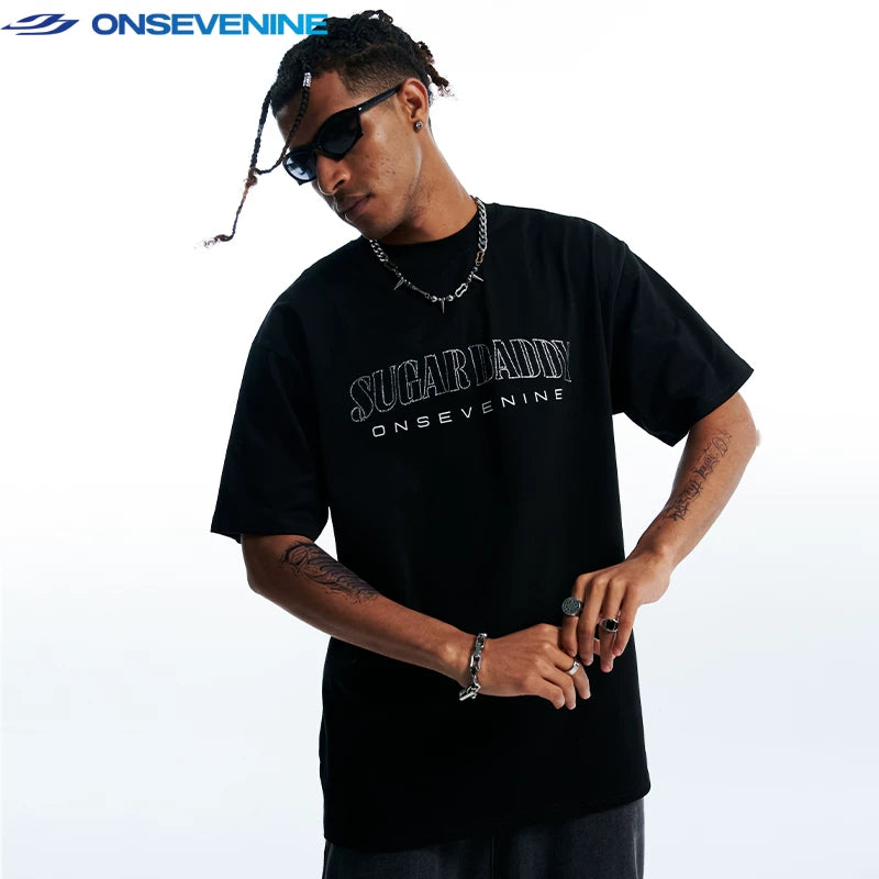 ONSEVENINE "Sugar Daddy" Outline Graphic Tee