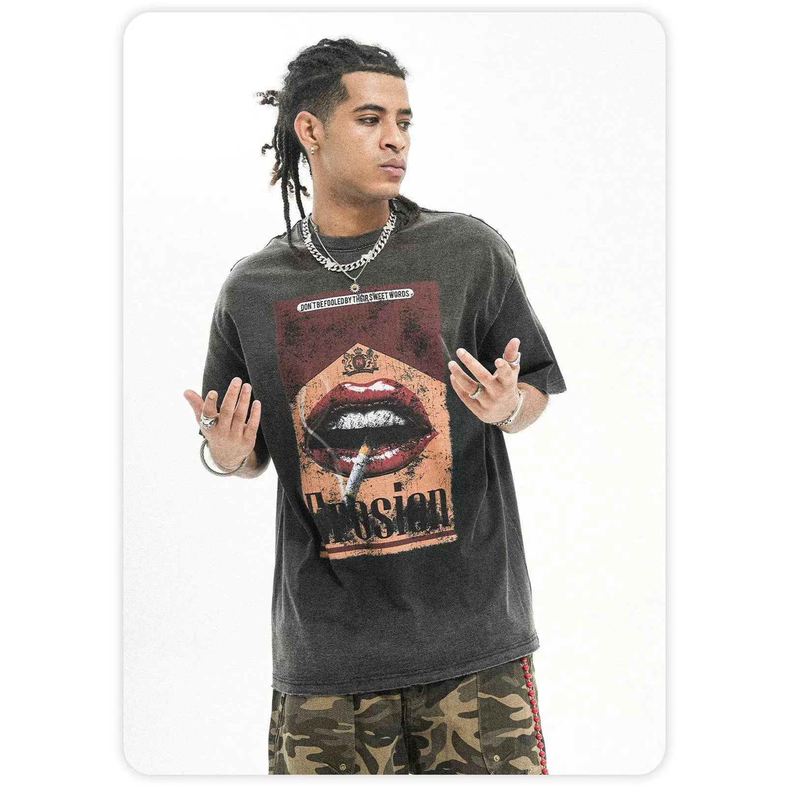 ONSEVENINE "Erosion" Lips & Cigarette Graphic Tee