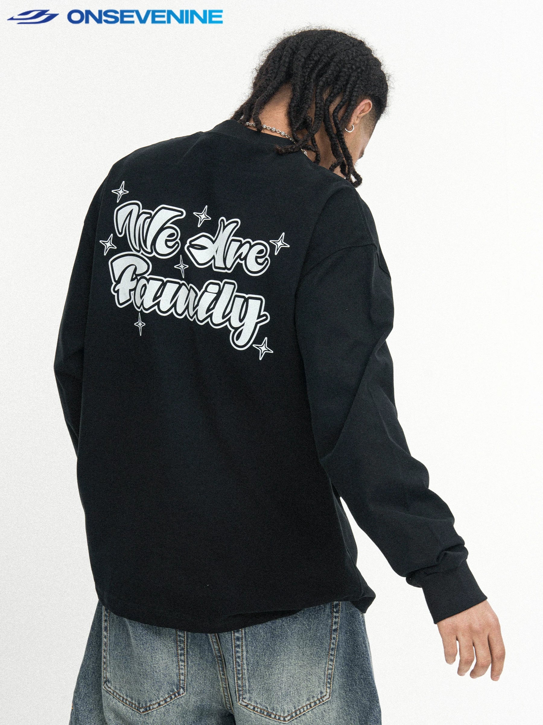 ONSEVENINE "Class Five" Typographic Long-Sleeve Shirt