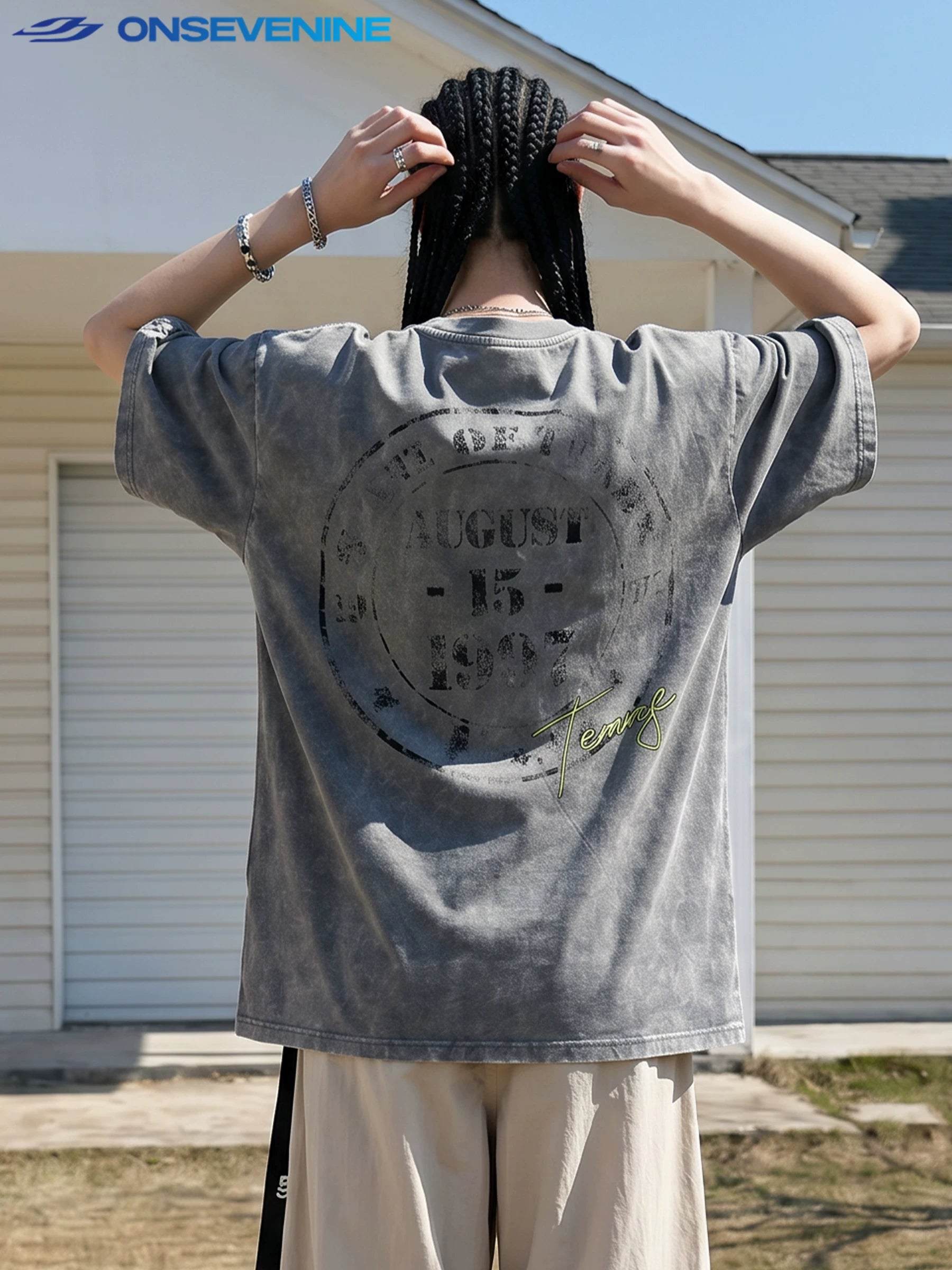 ONSEVENINE "The Exactly" Surreal Graphic Tee