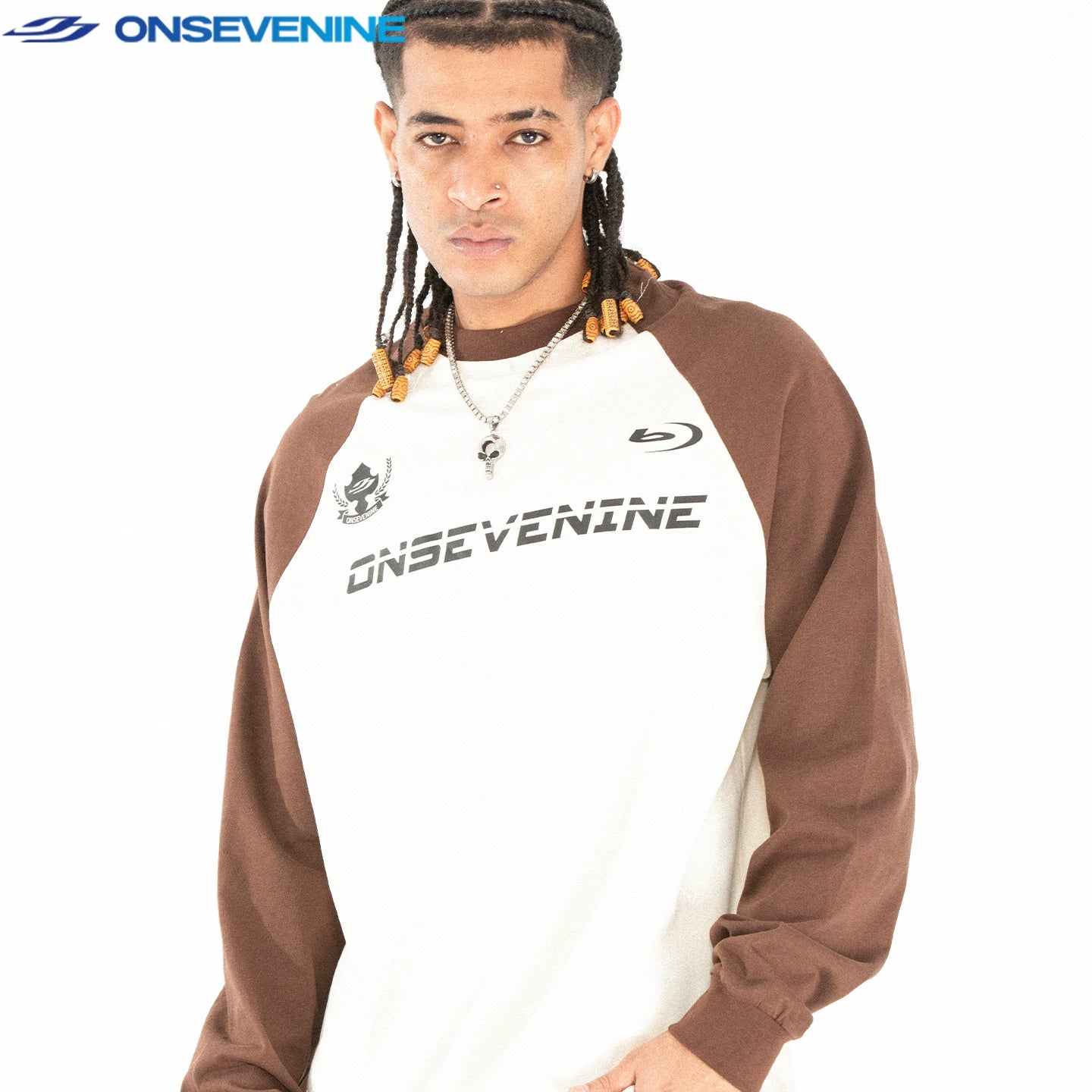 ONSEVENINE Black-and-White Raglan Long-Sleeve Shirt