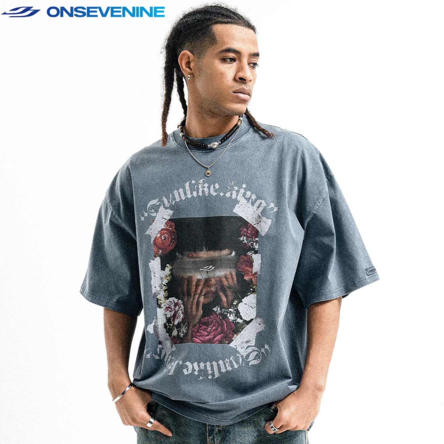ONSEVENINE Roses and Blindfolded Figure Graphic Tee