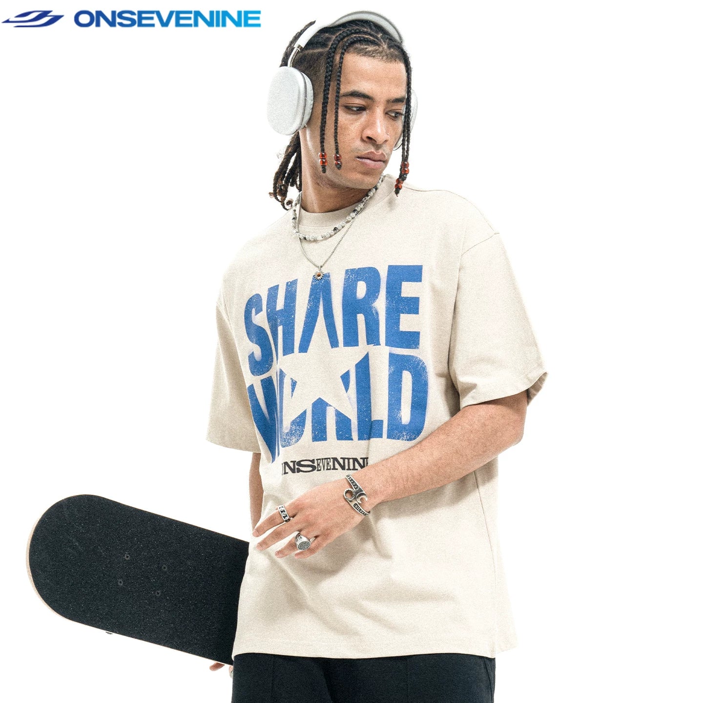 ONSEVENINE "Share World" Star Graphic Tee