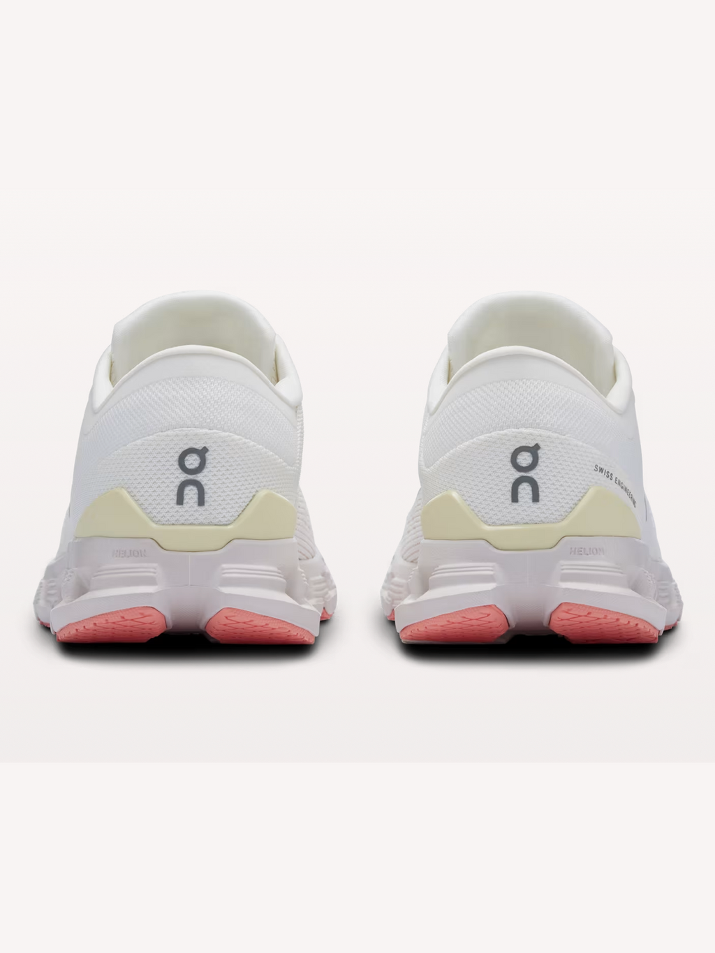 Women's Cloud X 4