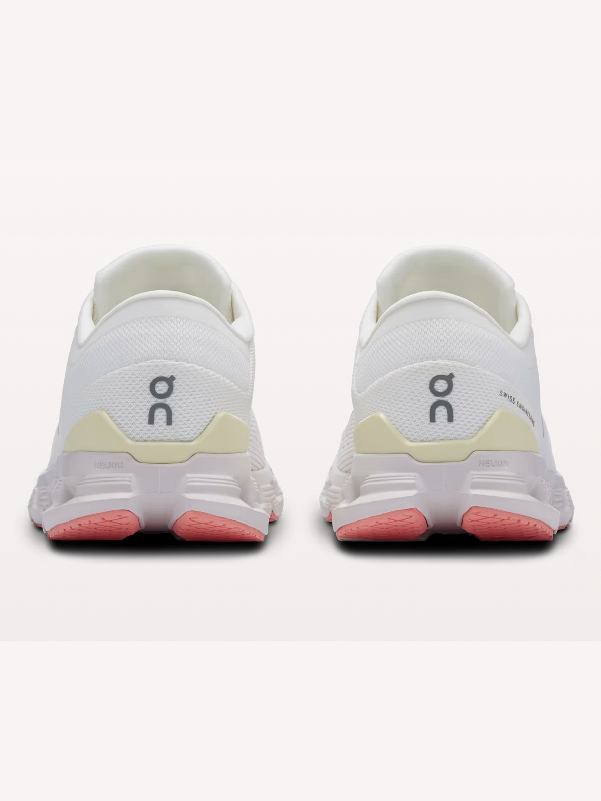 Women's Cloud X 4