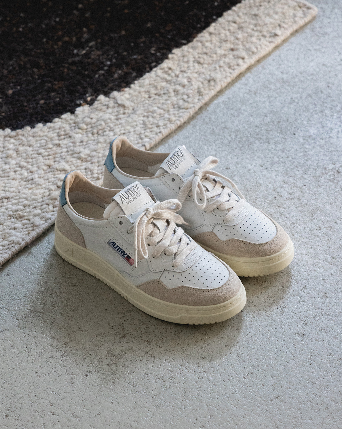 Autry Medalist W *Leather / Suede*
